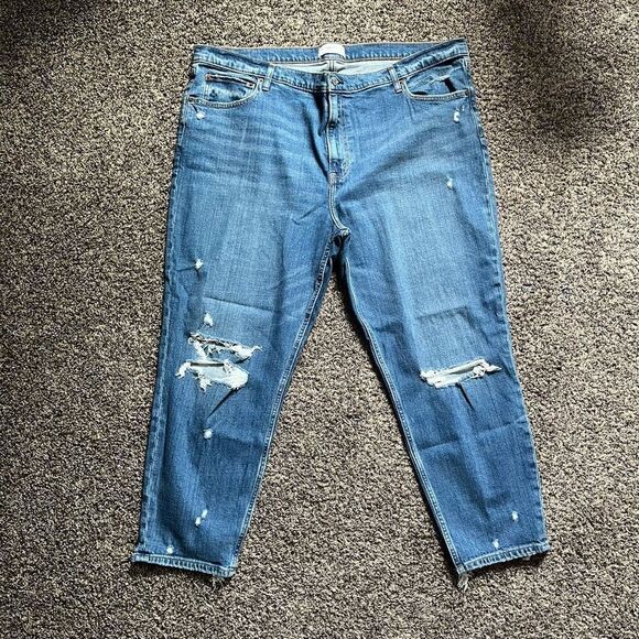 Abercrombie & Fitch The Mom Jeans Women's 36 / 22 Blue Cropped High Rise Distres - Picture 2 of 8